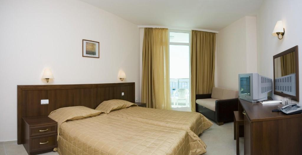 Hotel Glarus All Inclusive Aranyhomok Szoba fotó